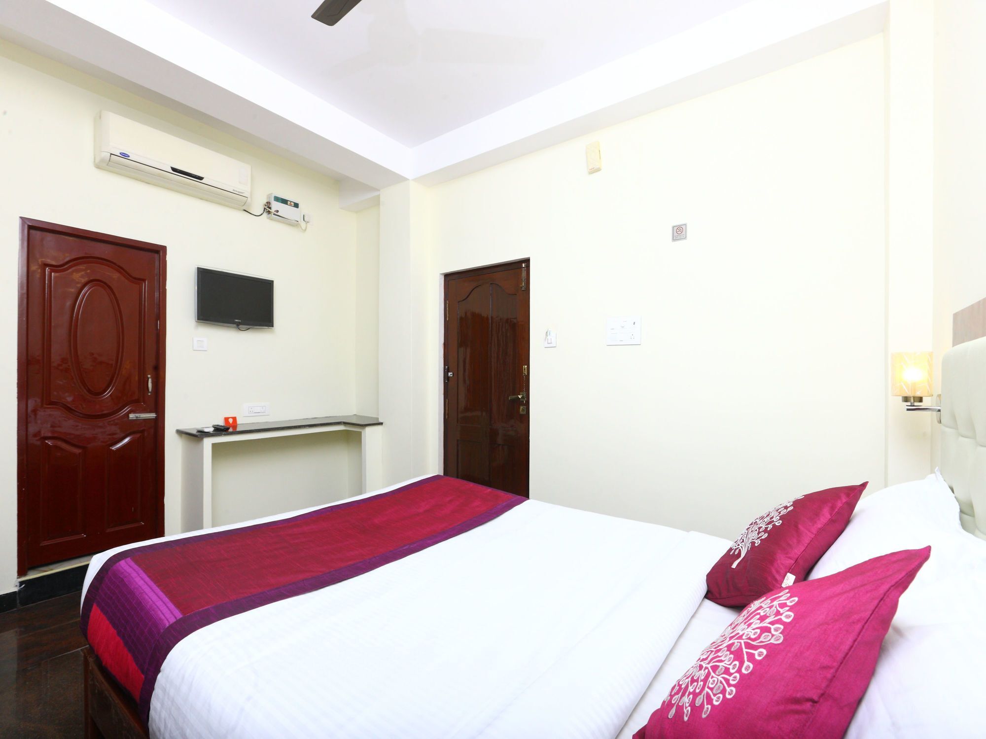 Hotel Oyo 094 Bussy St Prakasam Residency Puducherry Exterior foto